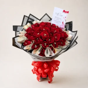 Bouquet de Rosas rojas con billetes